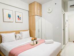 Well Designed Studio Springlake Summarecon Bekasi Apartment