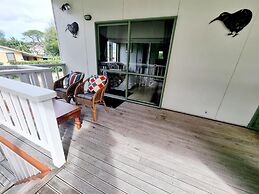 Natura Nikao Beach Villa