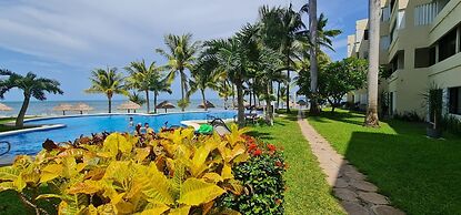 Oceanfront Condo at Unique Location