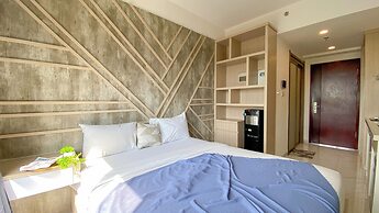 Warm And Homey Studio At Sky House Alam Sutera Apartment