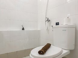 Good Place And Homey 2Br Bassura City Apartment Near Mall