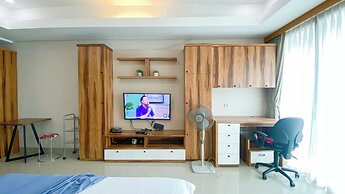 Big And Comfy Studio At Kemang Village Apartment