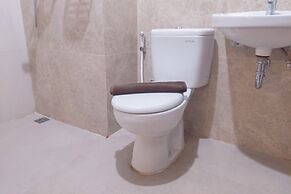 Good Place And Comfy Studio At Transpark Bintaro Apartment