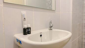 Warm And Simply Look Studio Apartment Tokyo Riverside Pik 2