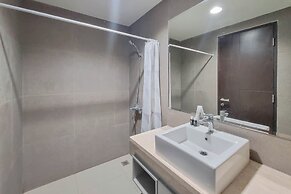 Homey And Scenic Studio At Patraland Amarta Apartment