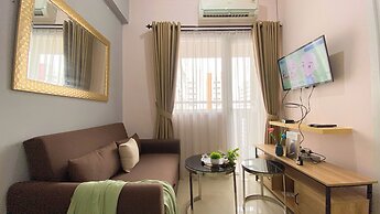 Good Deal And Homey 2Br Green Pramuka City Apartment