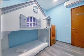 Spacious And Comfy 3Br At M-Town Signature Apartment