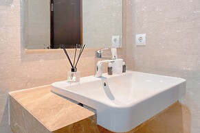 Elegant And Nice 2Br At Menteng Park Apartment
