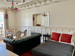 Haussmann Opera Penthouse130M2 Exclusive full 4floors Stone Balcony