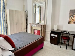 Haussmann Opera Penthouse130M2 Exclusive full 4floors Stone Balcony