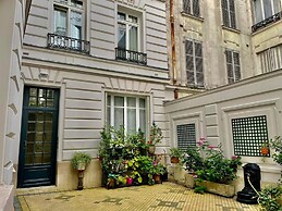 Haussmann Opera Penthouse130M2 Exclusive full 4floors Stone Balcony