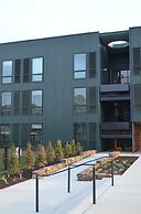 Stonebreaker Hotel