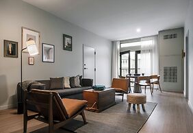 Stonebreaker Hotel