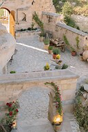 Potamia Cave Suites