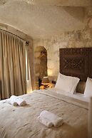 Potamia Cave Suites