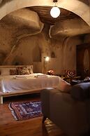 Potamia Cave Suites