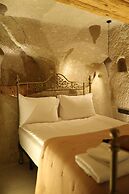 Potamia Cave Suites