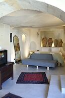 Potamia Cave Suites