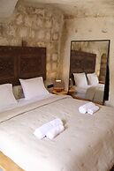 Potamia Cave Suites