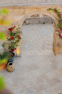 Potamia Cave Suites