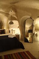 Potamia Cave Suites
