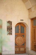 Potamia Cave Suites