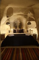 Potamia Cave Suites