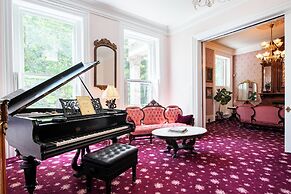 Central Park Bed & Breakfast