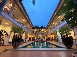 The Royal Seabreeze Pool Villa Pattaya