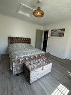 Purbeck Inn Apartment in Bournemouth Town Centre