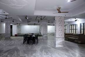 Goroomgo Hotel Gopi Dham Ashram Haridwar