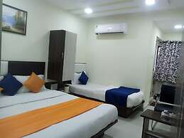 Hotel Lake Palace Ahmedabad