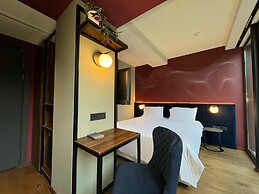 Tbilisi Edition - Design Hotel