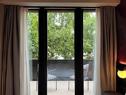 Tbilisi Edition - Design Hotel