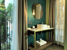 Tbilisi Edition - Design Hotel