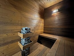 Tbilisi Edition - Design Hotel