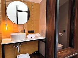 Tbilisi Edition - Design Hotel