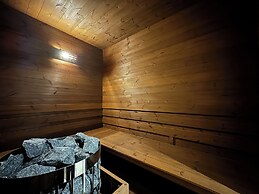 Tbilisi Edition - Design Hotel