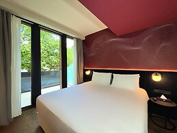 Tbilisi Edition - Design Hotel