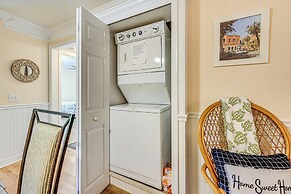 Fernandina Beach Condo w/ Pool + Path to Beach!