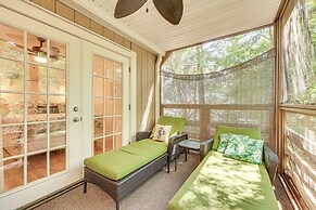 Fernandina Beach Condo w/ Pool + Path to Beach!