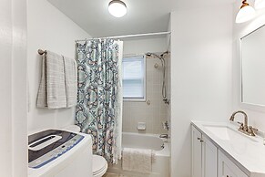 Bayfront East Quogue Retreat w/ Private Boat Dock