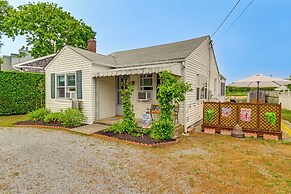 Bayfront East Quogue Retreat w/ Private Boat Dock