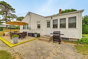 Bayfront East Quogue Retreat w/ Private Boat Dock