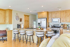Lakeside Alexandria Retreat w/ Deck + Boat Dock!