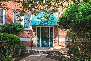 Convenient Arlington Condo ~ 4 Mi to National Mall
