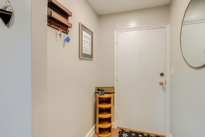 Convenient Arlington Condo ~ 4 Mi to National Mall