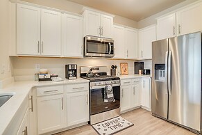 Frederick Townhome w/ Balcony, Close to Parks!