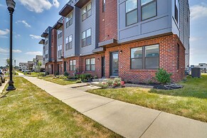 Frederick Townhome w/ Balcony, Close to Parks!