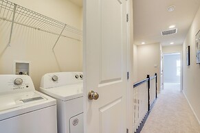Frederick Townhome w/ Balcony, Close to Parks!
